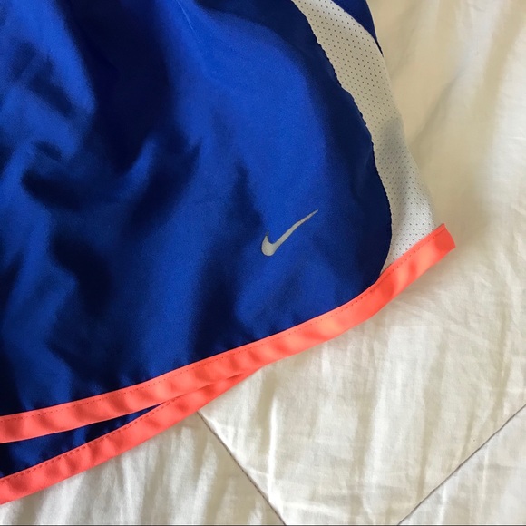 Nike Shorts - Picture 2 of 3